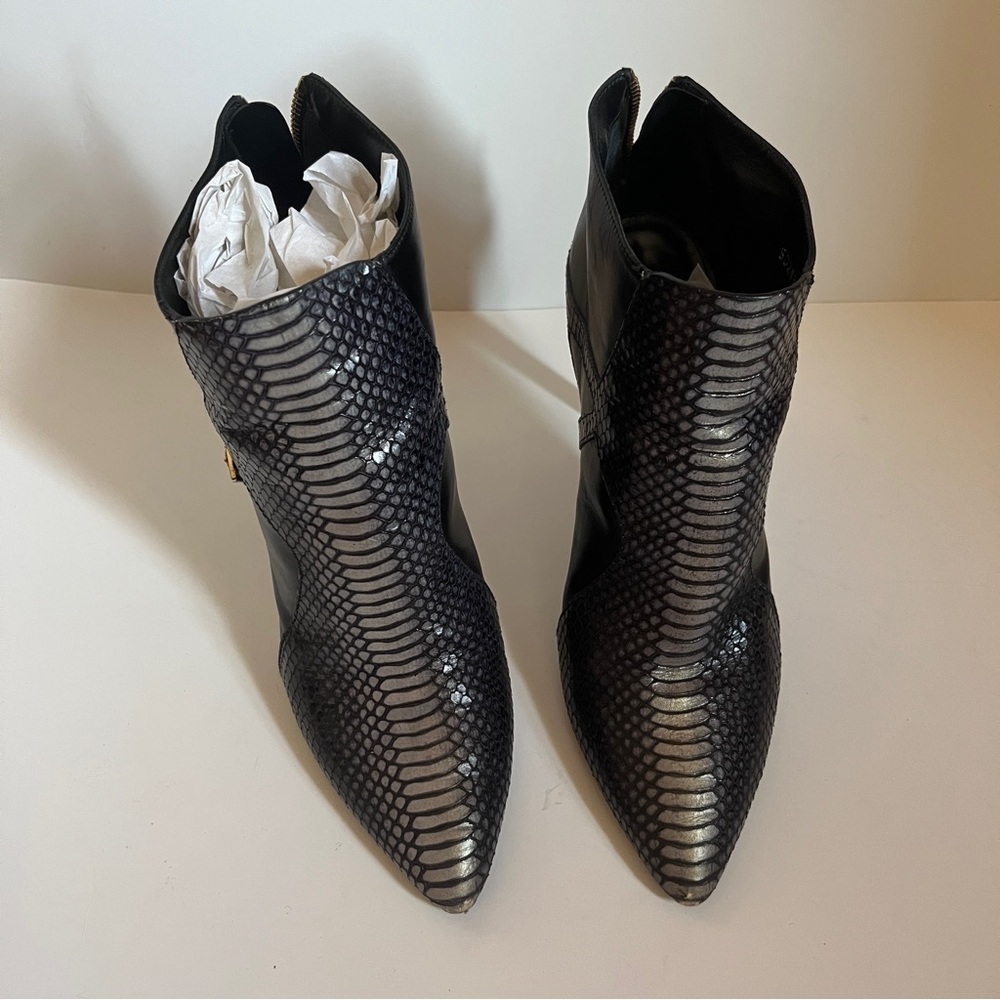 Hugo Boss snakeskin boots - Picture 3 of 6